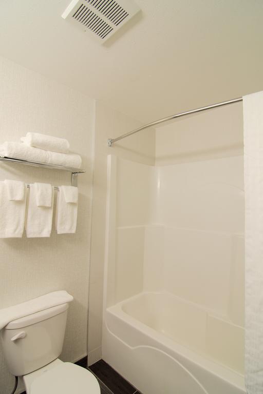 Paradise Inn And Suites Redwater Zimmer foto